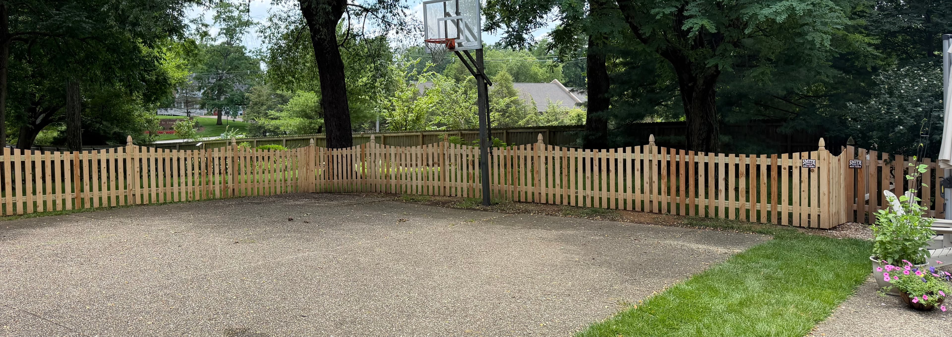 Professional shadow box fence construction Louisville KY services